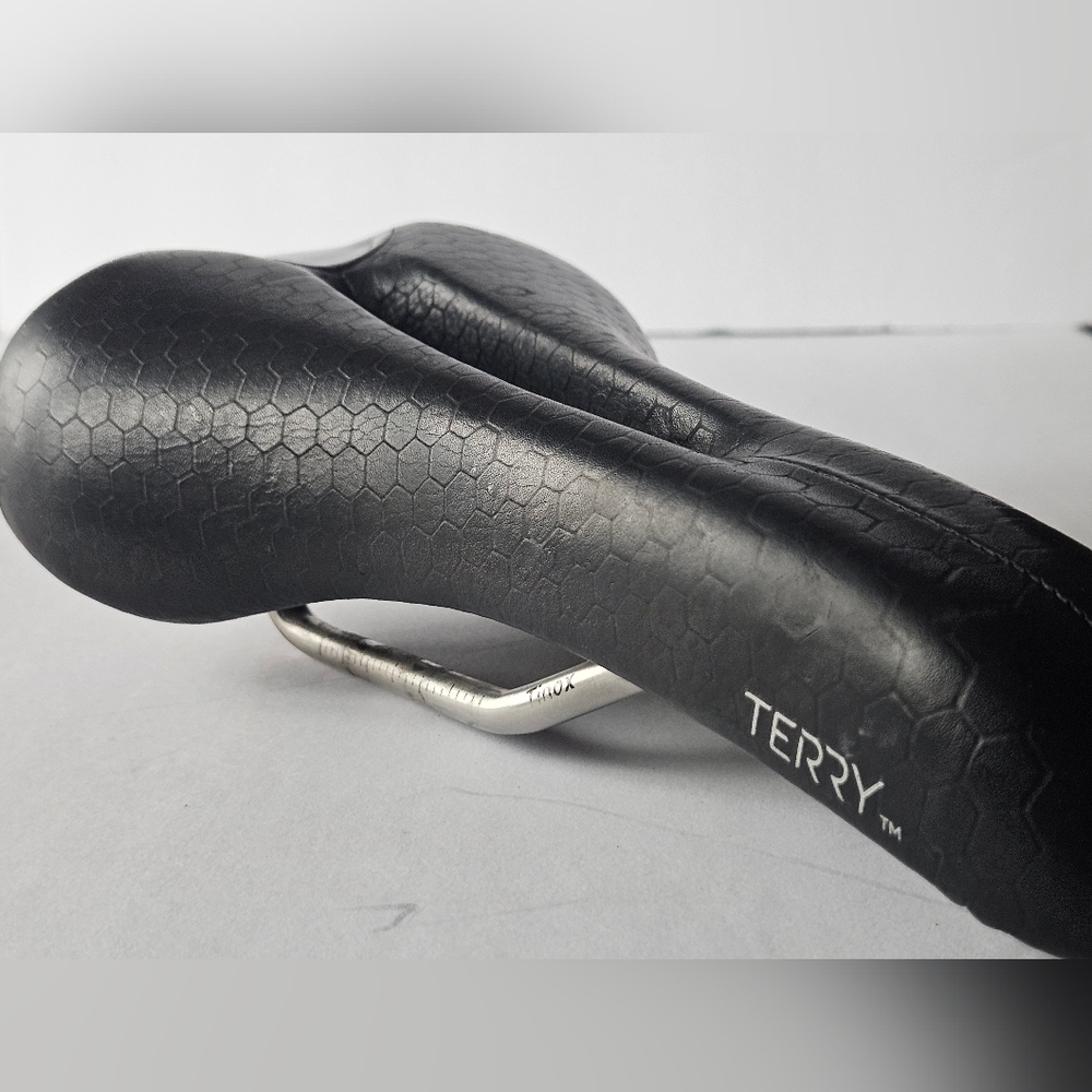 *SOLD* Terry Fly Ti Saddle Titanium Honeycomb Titanium Rail Road Mt Bike Seat